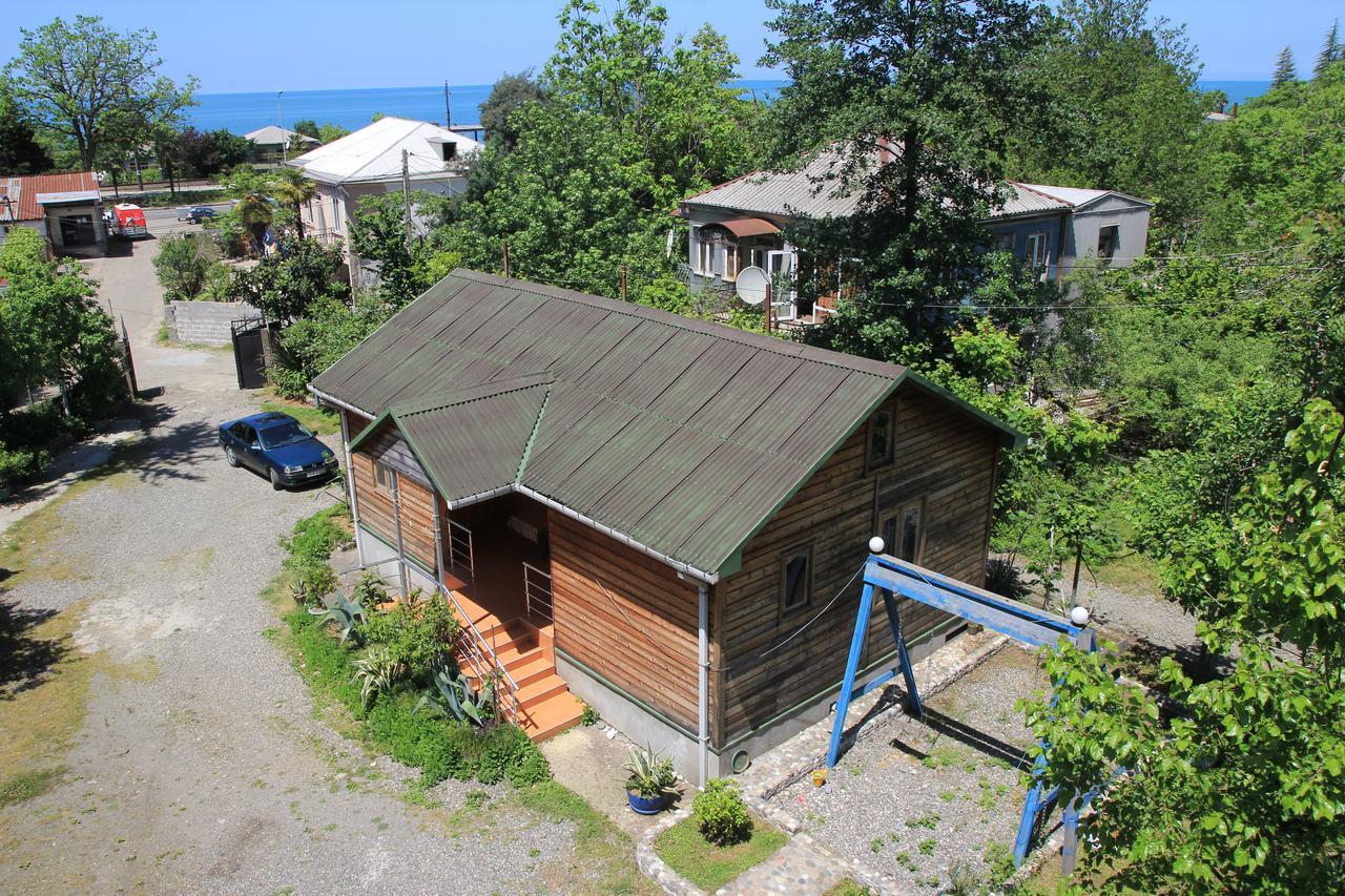 Wooden Cottage マヒンジャウリ エクステリア 写真